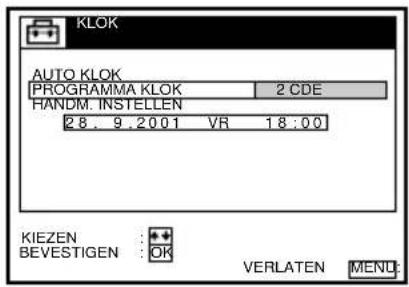 KLOK AUTO KLOK PROGRAMMA KLOK 2 CDE HANDM. INSTELLEN 28. 9.2001 VR 18:00 KIEZEN : * BEVESTIGEN : OK VERLATEN MENU