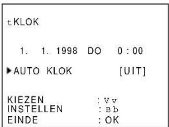 t.KLOK 1. 1. 1998 DO 0:00 ►AUTO KLOK [UIT] KIEZEN : Vv INSTELLEN : Bb EINDE : OK