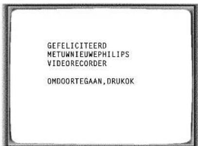 GEFELICITEERD METUWNIEUWEPHILIPS VIDEORECORDER OMDOORTEGAAN, DRUKOK
