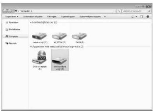 BROTHER Innov-is 1e - Op de computer opent u "Computer (Deze computer)" en vervolgens gaat u naar "Verwisselbare schijf". - 1