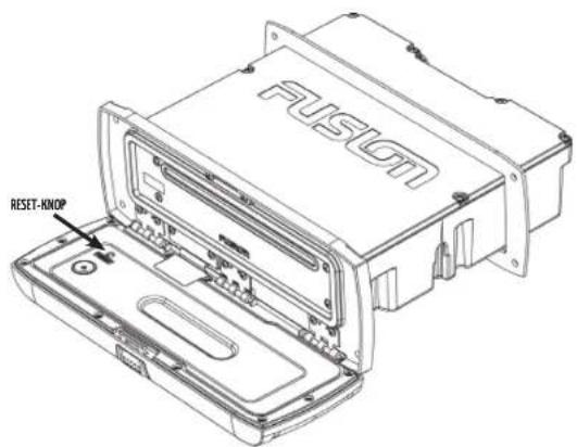 Fusion Marine MS-CD600 - RESET-KNOP - 1
