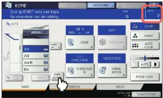 KOPIE Druk op START toels voor kopie Na veranderen van de insteling PAS 19 SETS 7 AUTO A4 A3 A4-R B4 HAND- IN 100 % ORG → A4 ZOOM SORT AEXEERING 1 + 1 ENKELZUDIG DUBBELZUDI G TEKST/FOTO ORIGIN MODUS PROOF KOPIE AUTO AUTO BASIS APS OPDR GERAND BEELD TAKSTATUS 10/05/2002 11:50