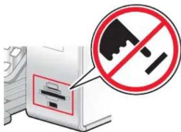 LEXMARK X6500 - Geheugenkaart in de printer plaatsen - 2