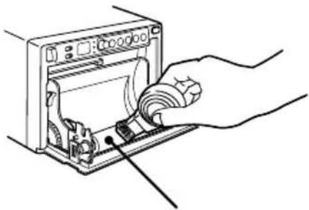 MITSUBISHI P93E - Onderhoud van de rubberen rol - 1