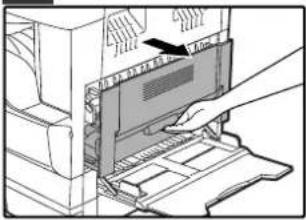 SHARP AL-1633 - Open handinvoerlade en de zijklep. - 1