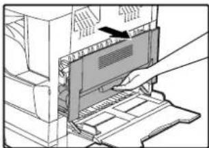SHARP AL-1633 - Open handinvoerlade en de zijklep. - 1