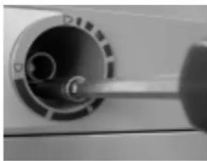 DOMETIC RM 7605 - De decorplaat vervangen - 1