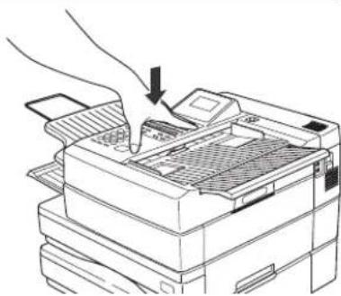 TOSHIBA TF851 - Sluit het bedieningspaneel - 1