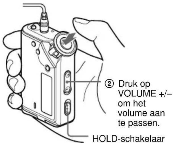 ② Druk op VOLUME +/- om het volume aan te passen. HOLD-schakelaar
