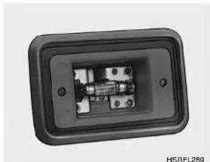 HYUNDAI H-1 Grand Starex (2006) - Achterklep - 15