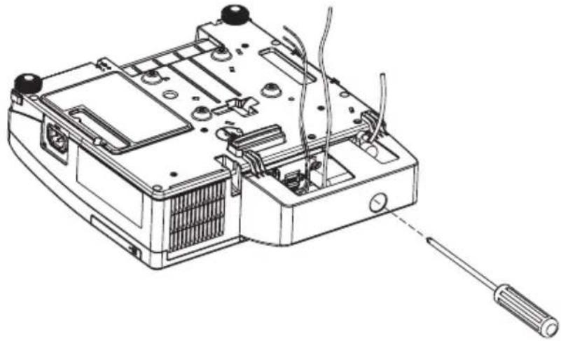 HITACHI ED-AW110NEF - Gebruik van de kabelbedekking - 2