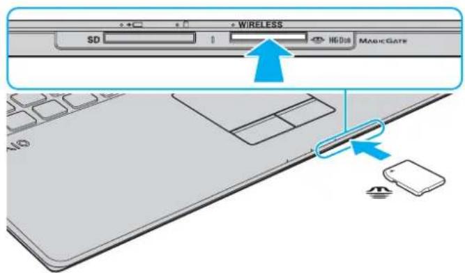 SONY Vaio VPCX13K7E - Een 'Memory Stick' plaatsen en verwijderen - 2