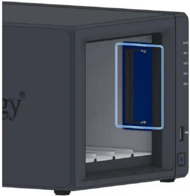 SYNOLOGY DiskStation DS425+ - De geheugenmodule installeren - 1