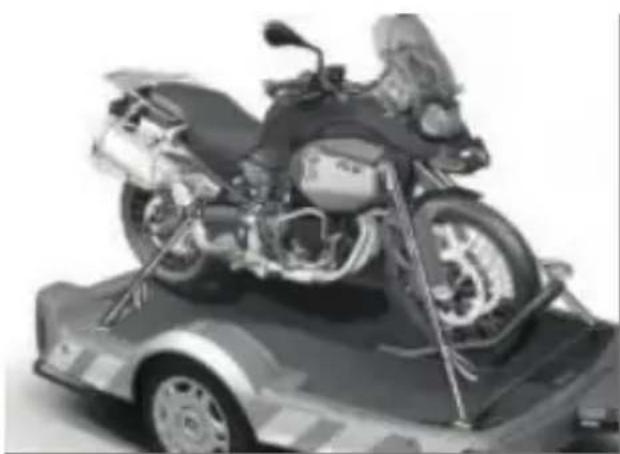 BMW F 900 GS Adventure (2025) - MOTORFIETS VOOR TRANSPORT BEVESTIGEN - 1