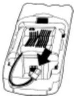 UNIDEN XCAI 680 - Installing the Handset Battery Pack - 3