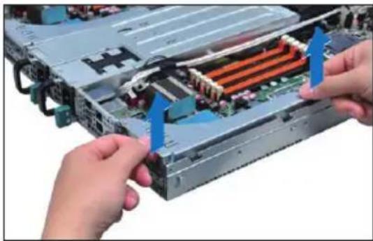 ASUS RS704D-E6/PS8 - Installing an expansion card to the riser card bracket - 1