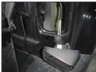 JL Audio Stealthbox SB-J-UNLTD4D/13TW5v2/BK - IMPORTANT - 2