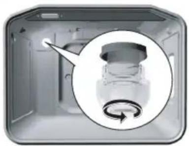 GORENJE K67522BX - Oprawka żarówki piekarnika jest pod napięciem. Istnieje możliwość porażenia prądem! - 1