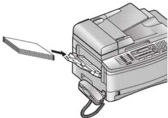 PANASONIC KX-FLB853PD - Gdy papier znajduje się w podajniku uniwersalnym i nie jest prawidłowo wciągany do urządzenia - 1