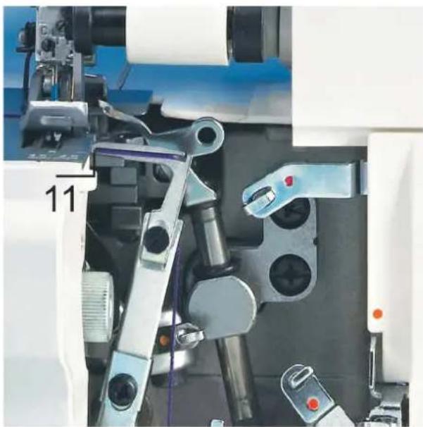 Łucznik Overlock 820D-5 - Nawlekanie Dolny chwytacz (żółty) - 8