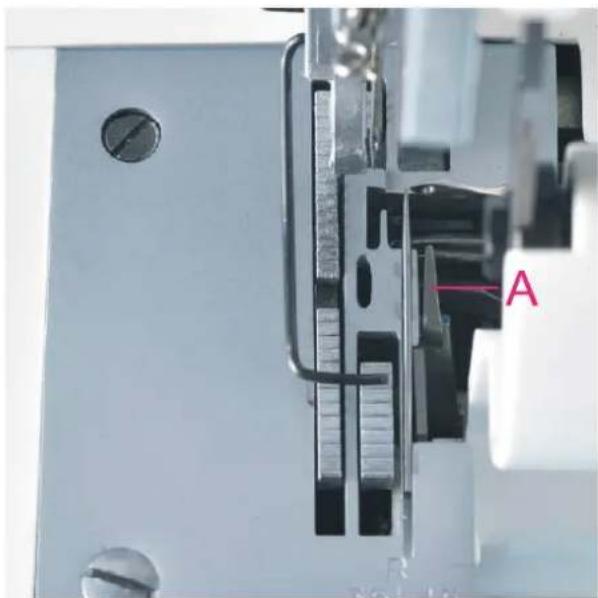 Łucznik Overlock 820D-5 - Wyłącz maszynę za pomocą wyłącznika głównego - 7