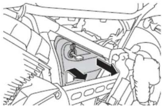 YAMAHA SCR950 (2018) - Demontaż panelu - 5