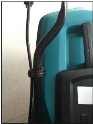 Handy Prime KC1400B - Montaż uchwytu kosiarki - 4