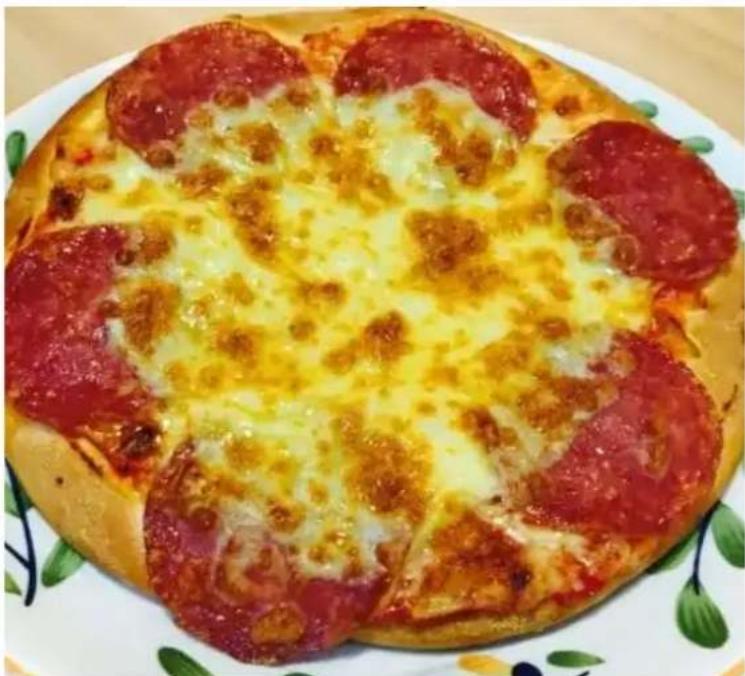 Mozano Pizzalicious - - Pizza z gorącym salami i bazylią - 1