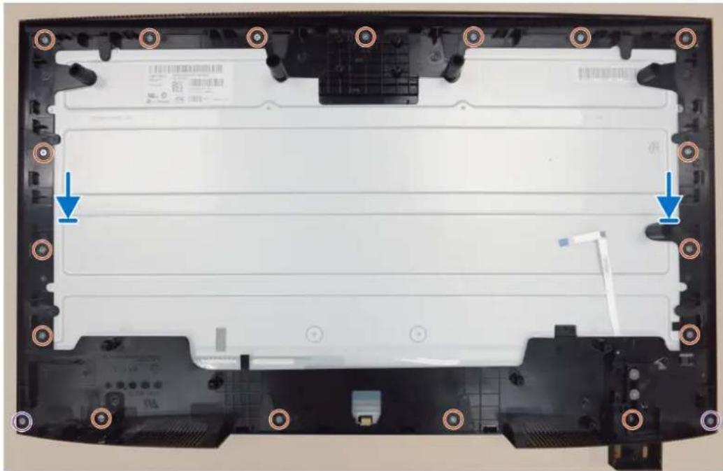 DELL P2726DEB - Installing the middle frame - 4