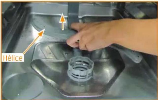 MIDEA DWA10X2 - - Limpeza da Hélice - 2