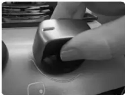 Brastemp BFS5NB - ACENDENDO OS QUEIMADORES DA MESA (ACENDIMENTO AUTOMÁTICO) - 2