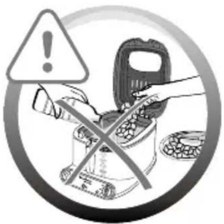Warning symbol with exclamation mark and crossed-out food item, indicating incorrect cooking or storage instructions