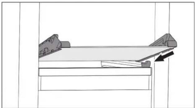 LIEBHERR IXRFW 5176 - Introducerea / extragerea plăcii de sticlă sub/de sub sertar - 2