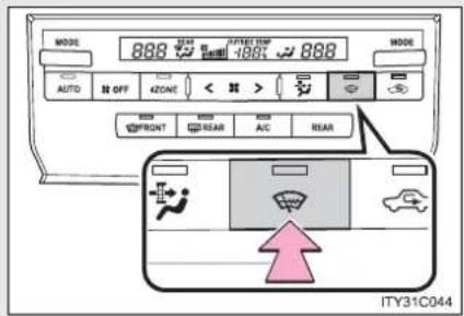 MODE 888 304 AUTO OFF OUTLET OFF 1888 888 MODE A U T O 4ZONE < > FRONT REAR A/C REAR ITY31C044