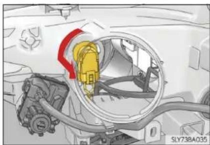 LEXUS NX 300h (2014) - Farurile fază lungă (becuri cu halogen) - 4