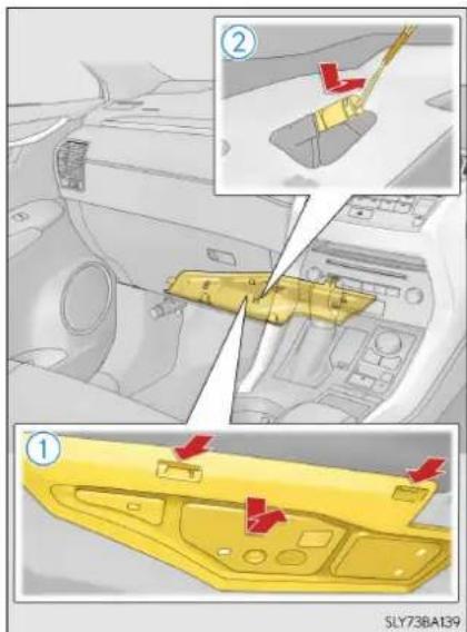 LEXUS NX 300h (2014) - Verificarea și înlocuirea siguranțelor fuzibile - 4