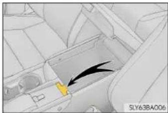 LEXUS NX 300h (2014) - Conectarea portului USB/AUX - 2