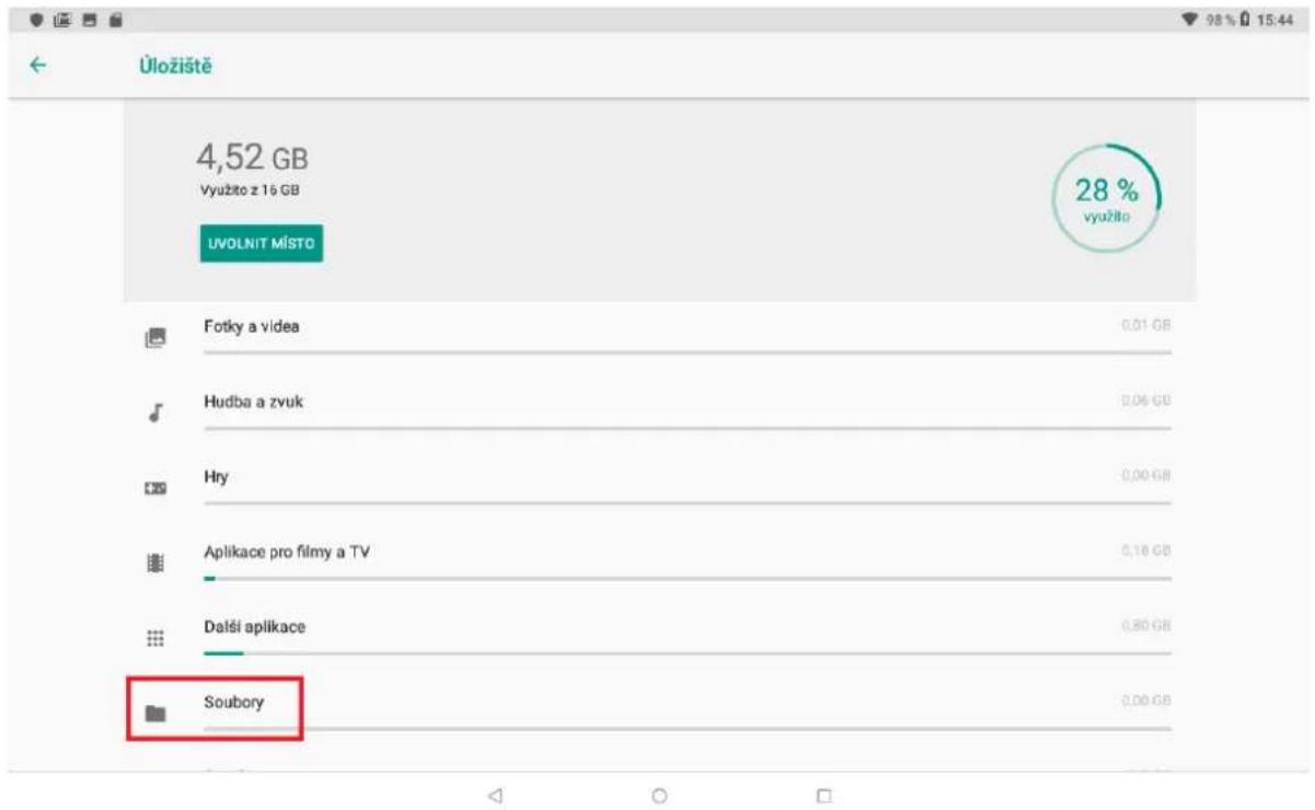 Úložiště 4,52 GB Vyuzito z 16 GB UVOLNIT MÍSTO 28 % vyuzito Fotky a videa 0.01 GB Hudba a zvuk 0.06 GB Hry 0.00 GB Aplikace pro filmy a TV 0.18 GB Dalši aplikace 0.80 GB Soubory 0.00 GB