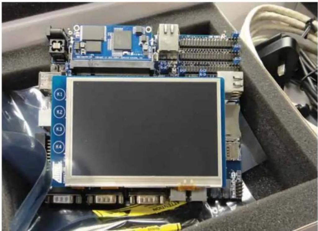 Microchip AT91SAM9X35 - Kit Specifications - 1