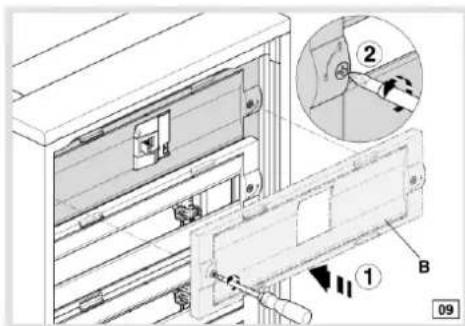 Technical diagram showing a mechanical assembly with labeled parts and an inset view of a component with numbered annotations.