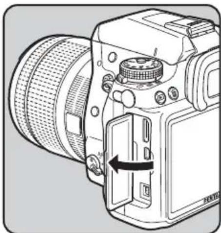RICOH K-7 - ACアダプター(別売品)を使用する - 1