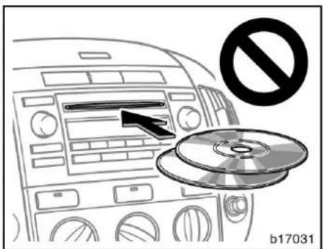 TOYOTA Corolla Verso (2007) - OBSERVERA - 1