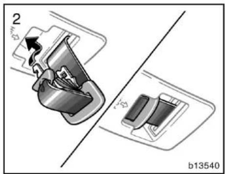 TOYOTA Corolla Verso (2007) - WARNING - 2
