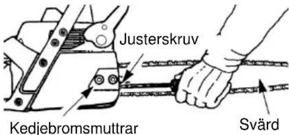 JONSERED CS 2137 - Justera spänningen: - 1
