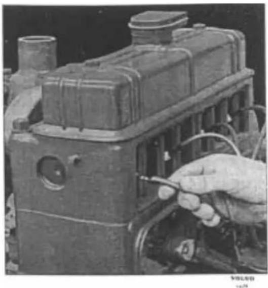 VOLVO T-25 - Motorn feltänder. - 1