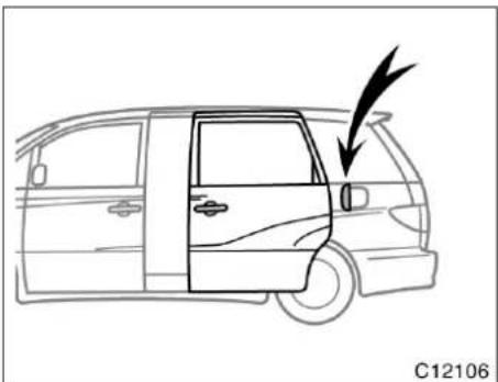 TOYOTA Previa (2003) - OBSERVERA - 1