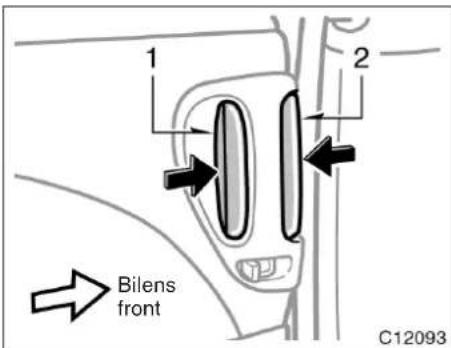 1 2 Bilens front C12093