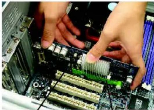 GIGABYTE GV-R96S128D - 硬體安裝 - 4