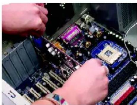 GIGABYTE GV-N4464TE - 硬體安裝 - 3