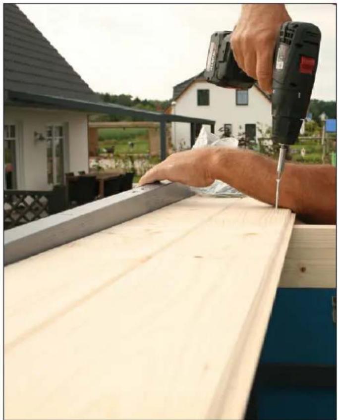 Skan Holz Perth 2 - Schrauben: - 94